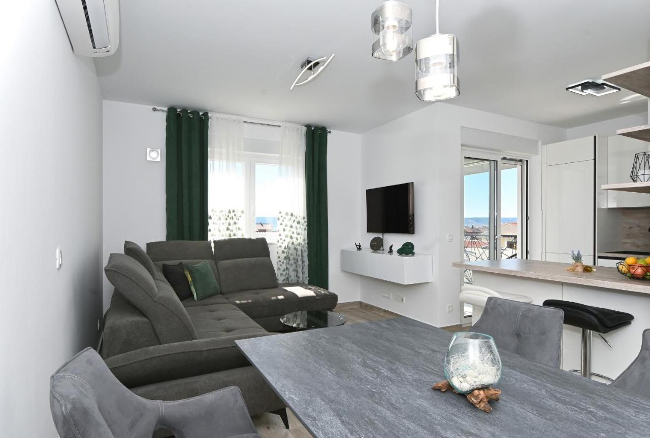 Luxury Apartment White Crystal Kaštela Екстериор снимка