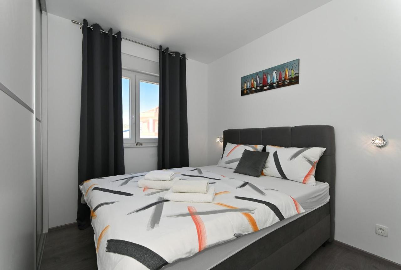 Luxury Apartment White Crystal Kaštela Екстериор снимка