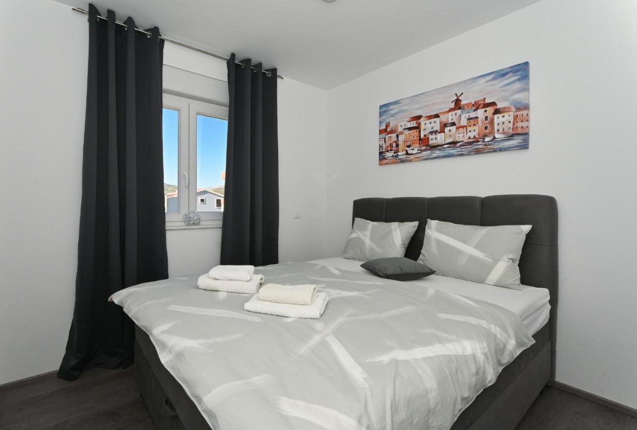 Luxury Apartment White Crystal Kaštela Екстериор снимка